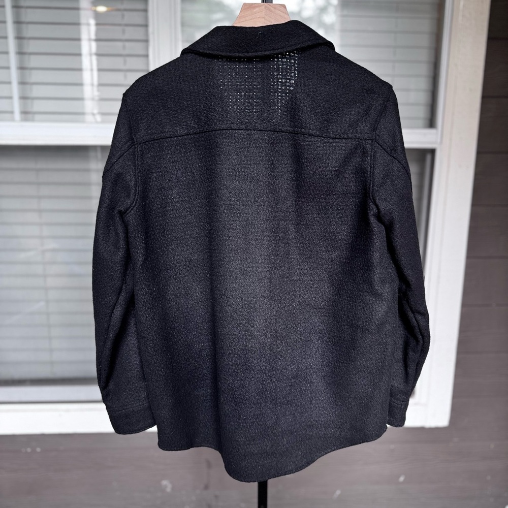 Women's Express Black Tweed Novelty Button Oversized Shacket Size Small - Picture 4 of 6
